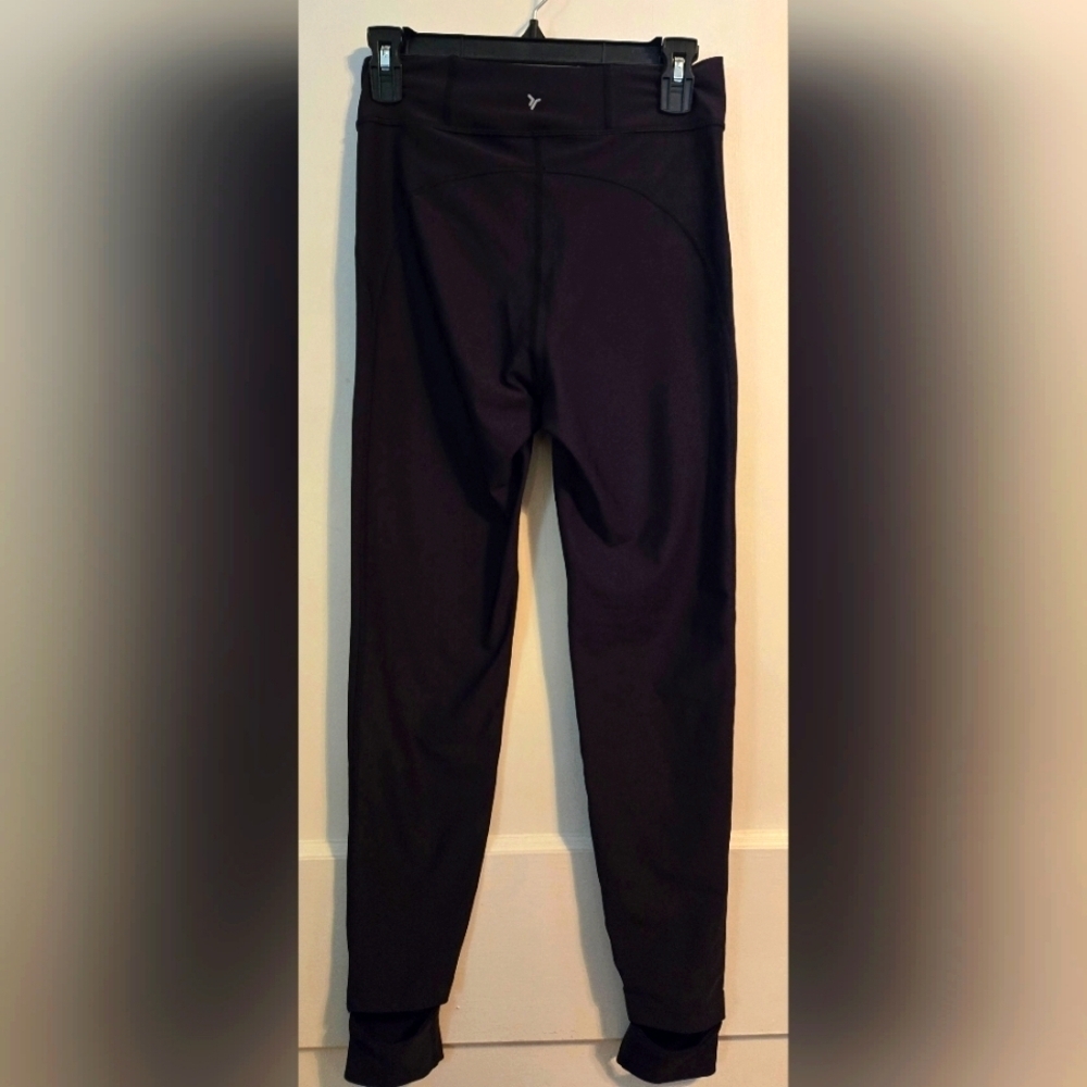 NWOT | Old Navy | Extra High-Rise PowerSoft Go-Dry Stirrup Leggings | M - Picture 6 of 11